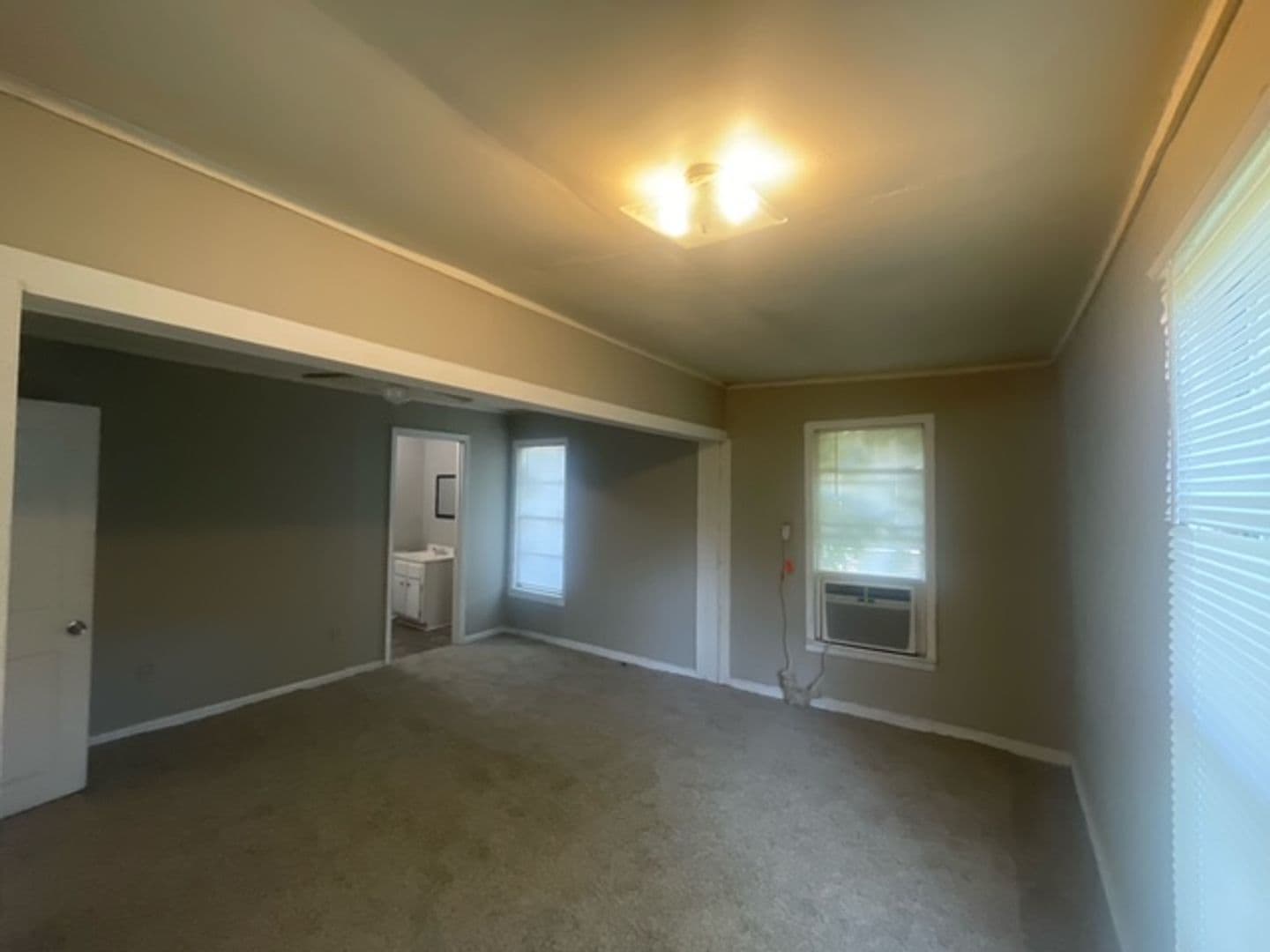 Baldwyn House: 428 Jumper Macon St