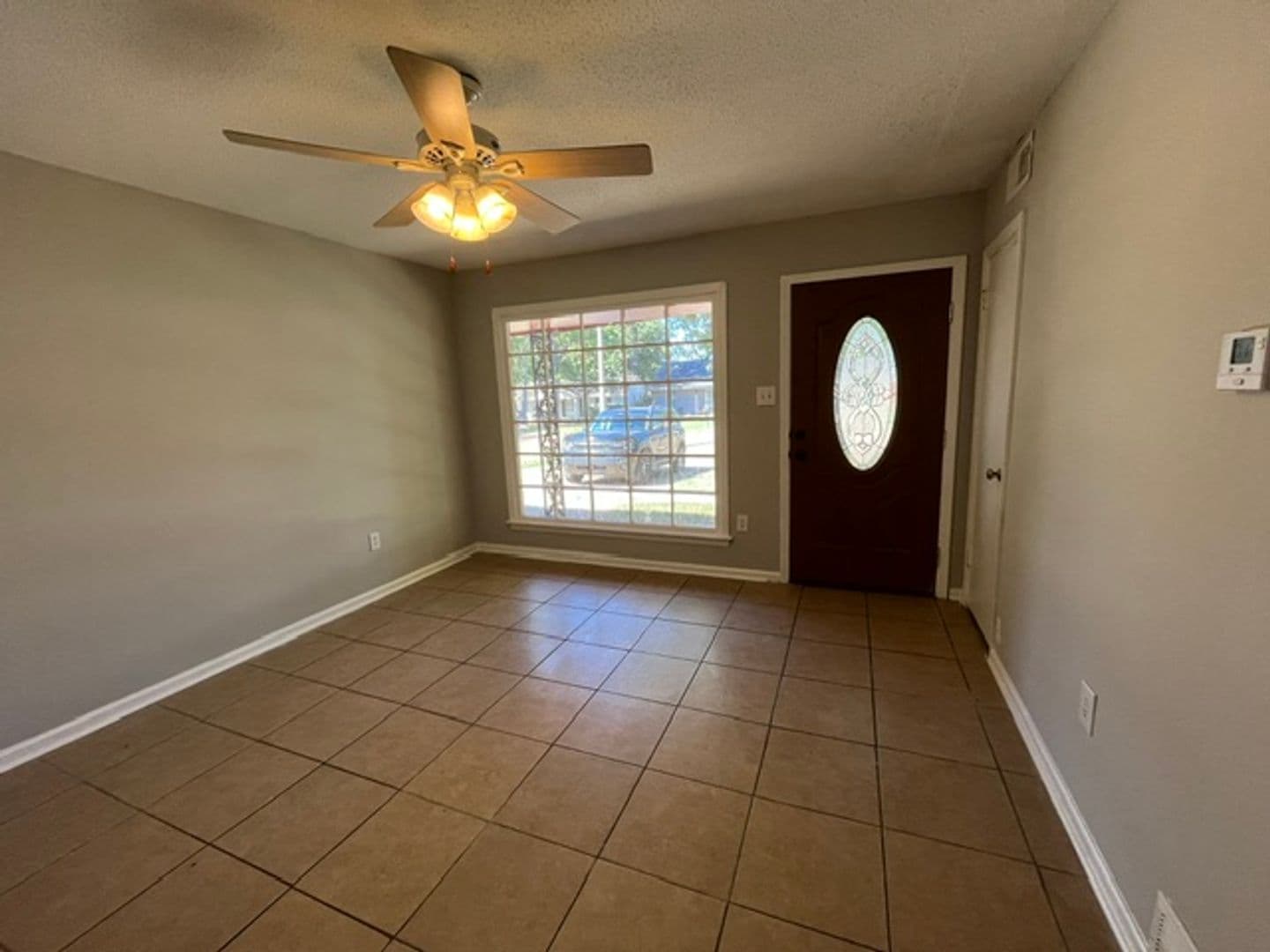 Southaven House: 8258 Dottley Dr