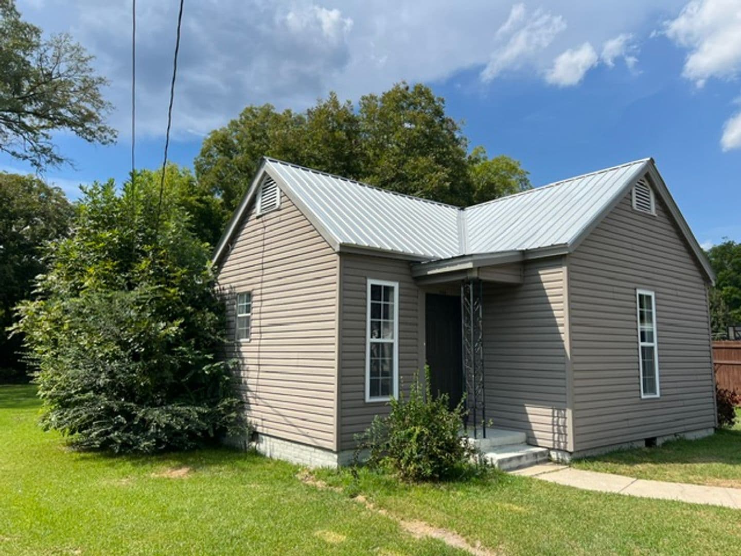 West Point House: 515 Grove St