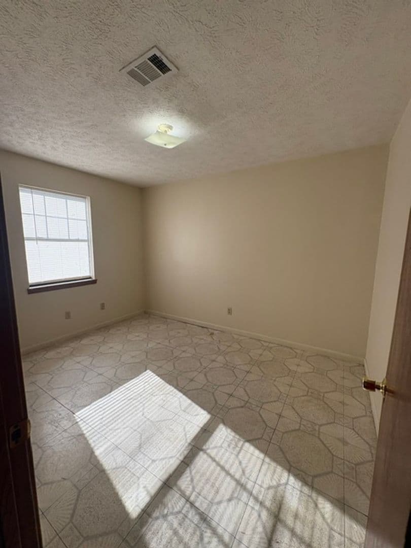Booneville Apartment: 295 Homer Rd