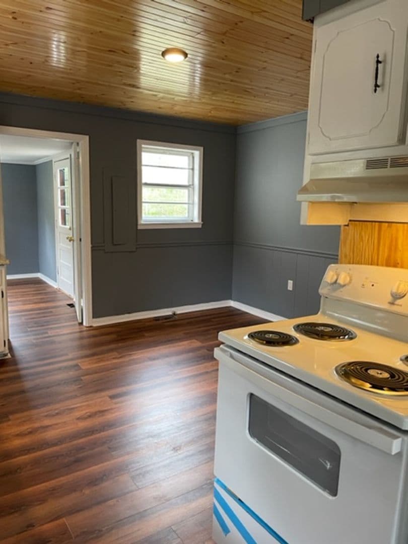 Myrtle House: 1036 North St