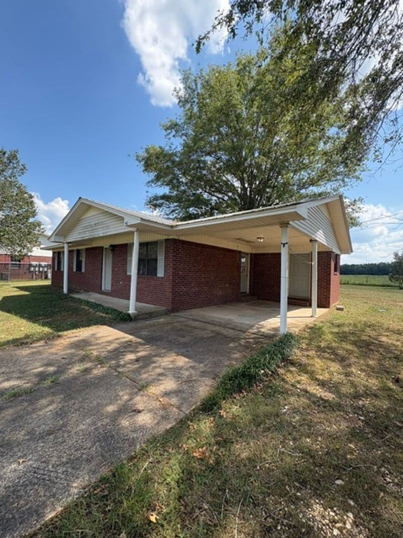 Belmont House: 40 Yarber St