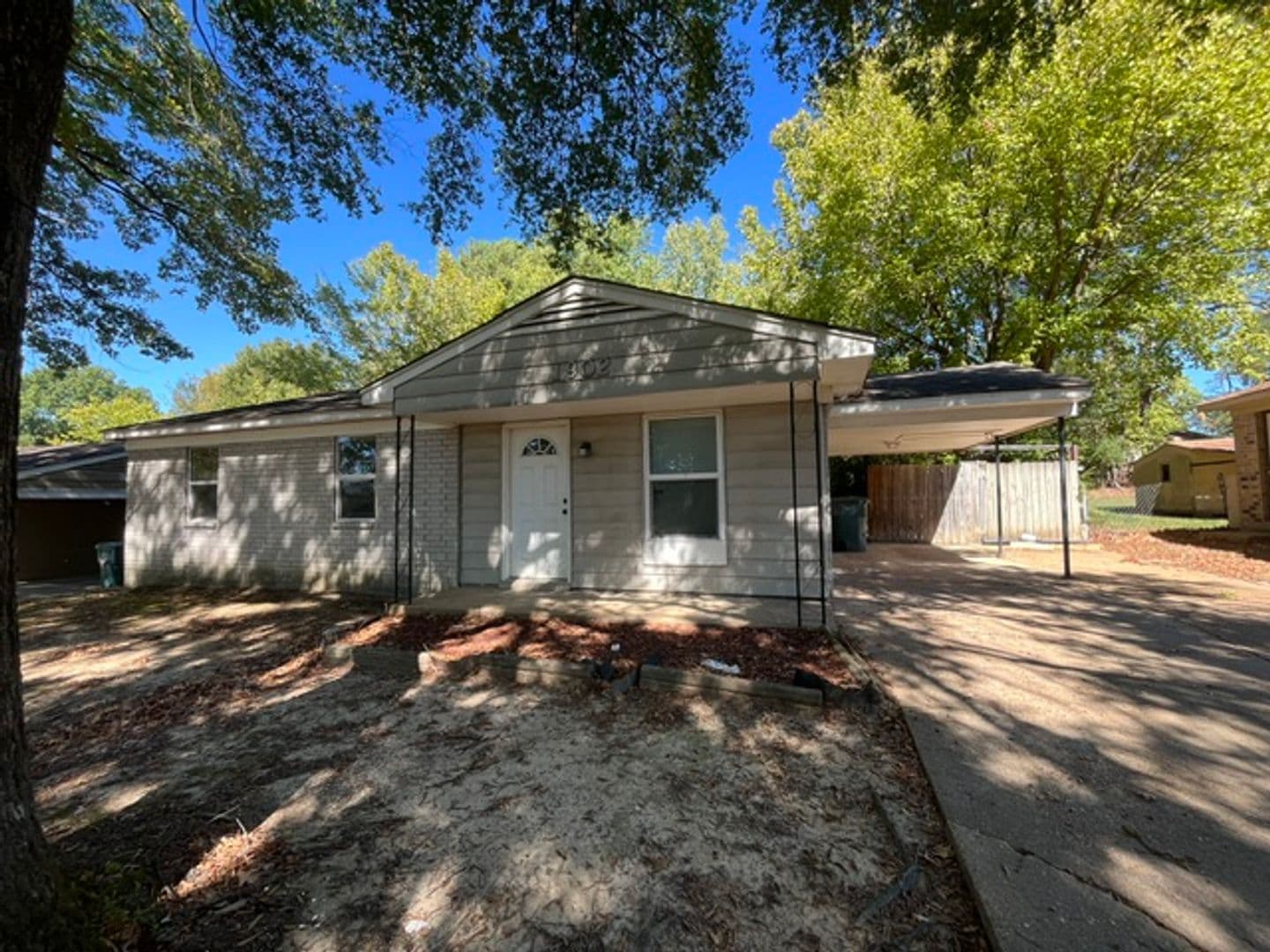 Southaven House: 1902 Dorchester