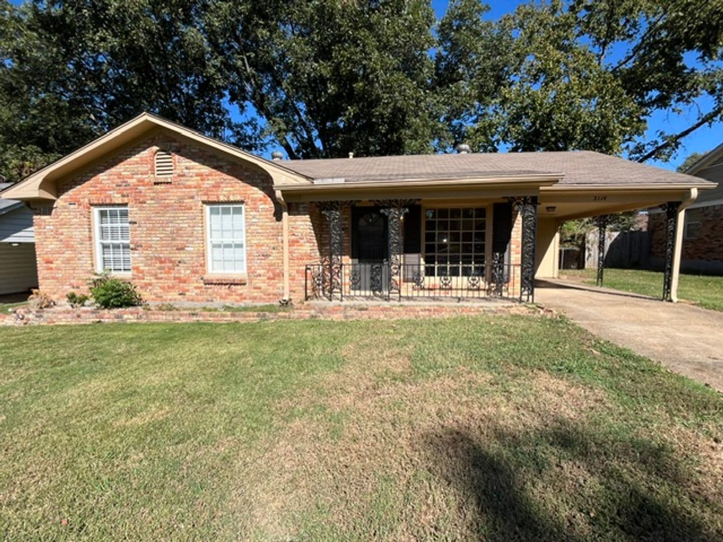 Southaven House: 2114 Ashland Dr