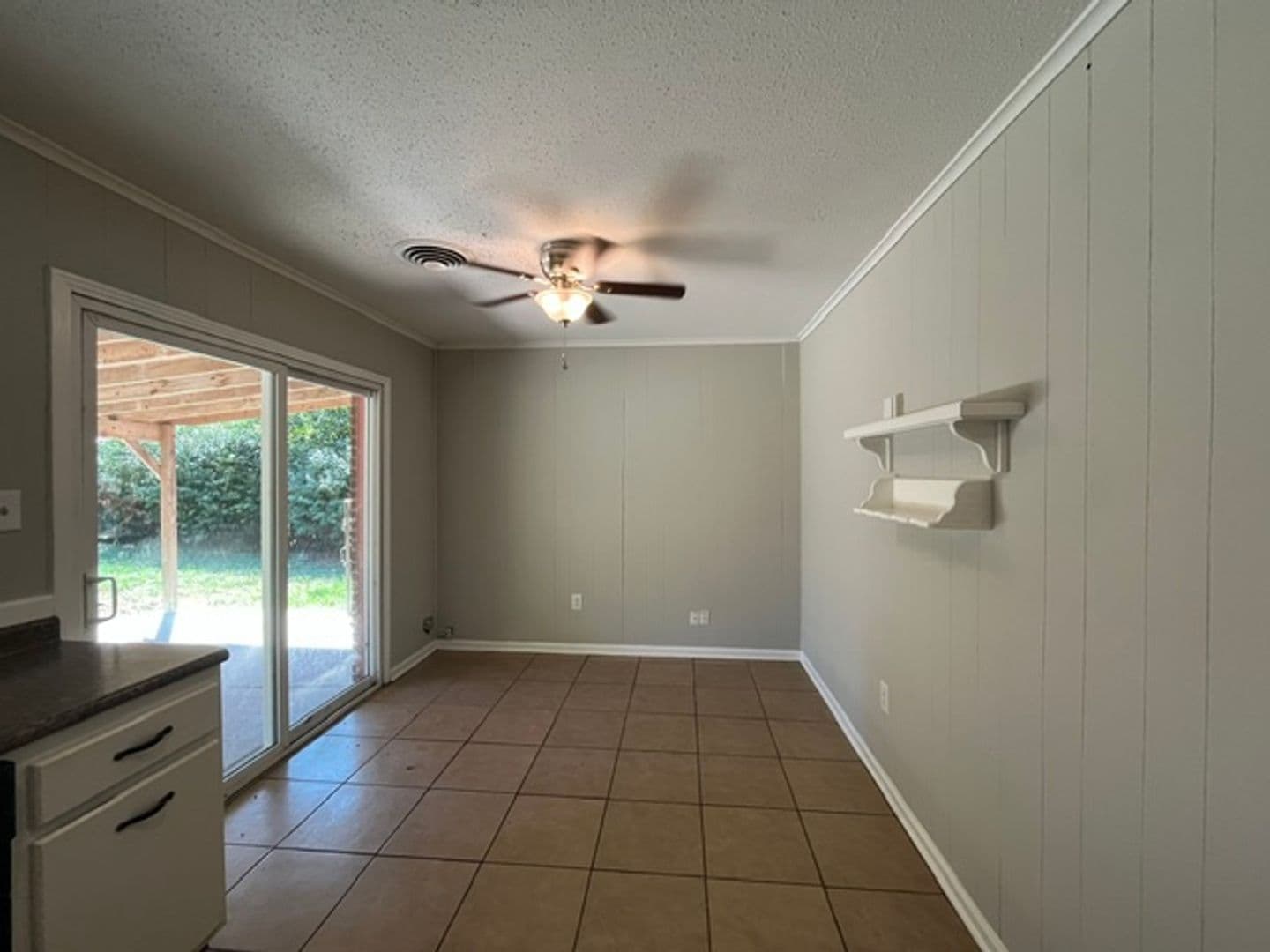 Southaven House: 8258 Dottley Dr