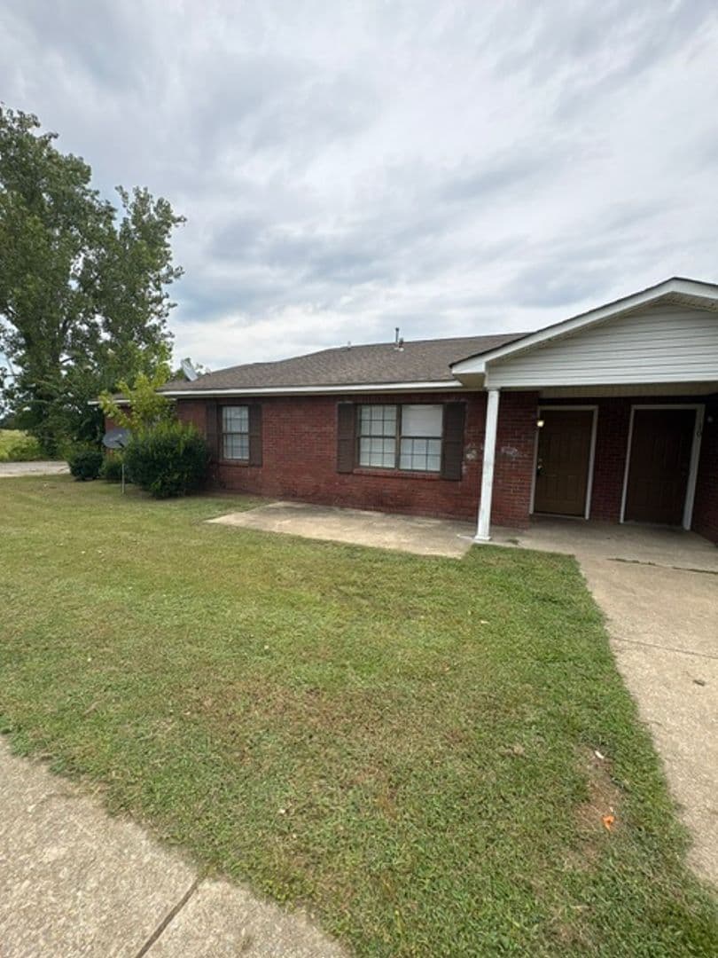 Guntown Apartment: 620 Mitchell Ave - Unit 9