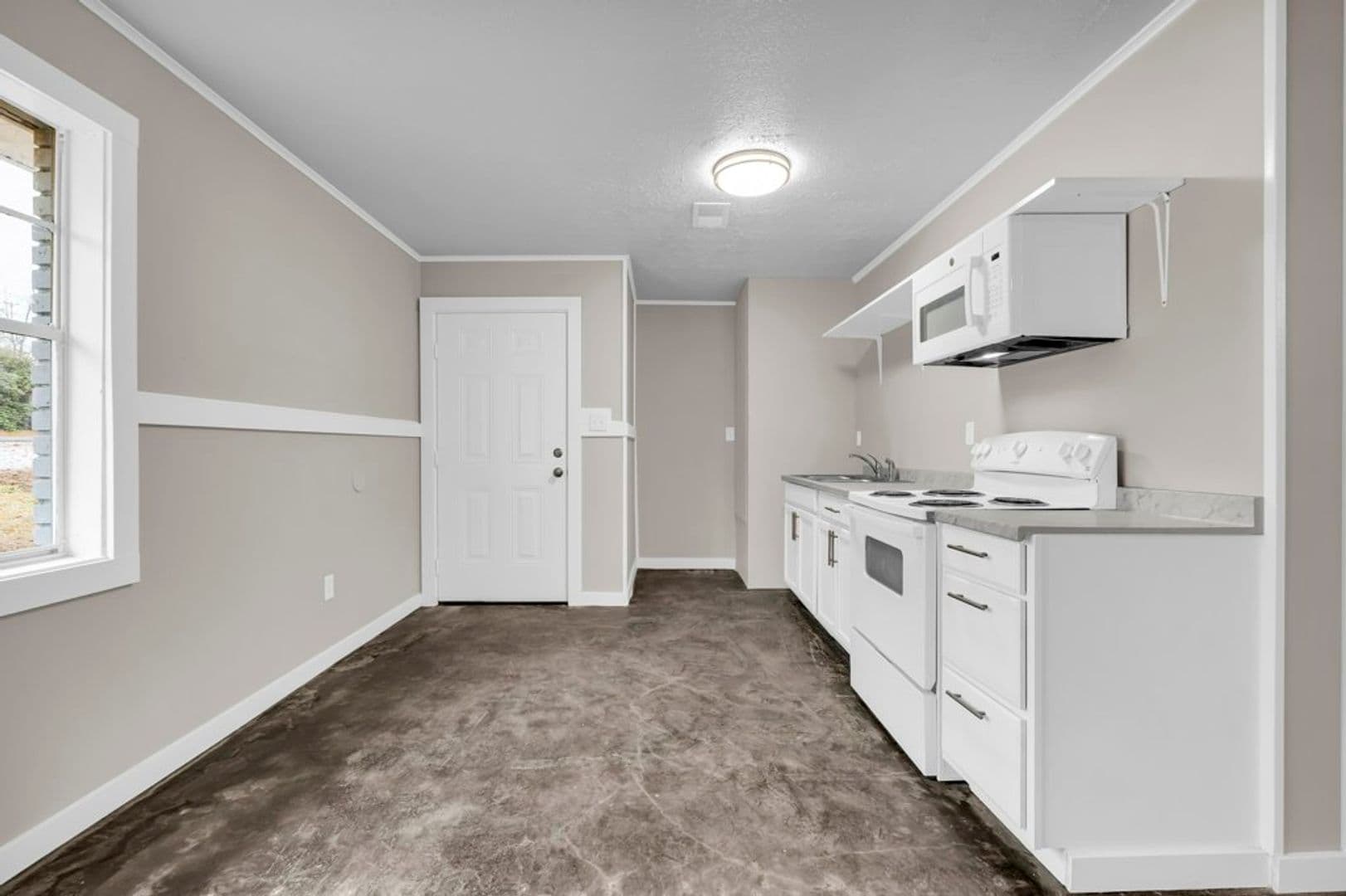 Verona Apartment: 1306 Palmetto Rd