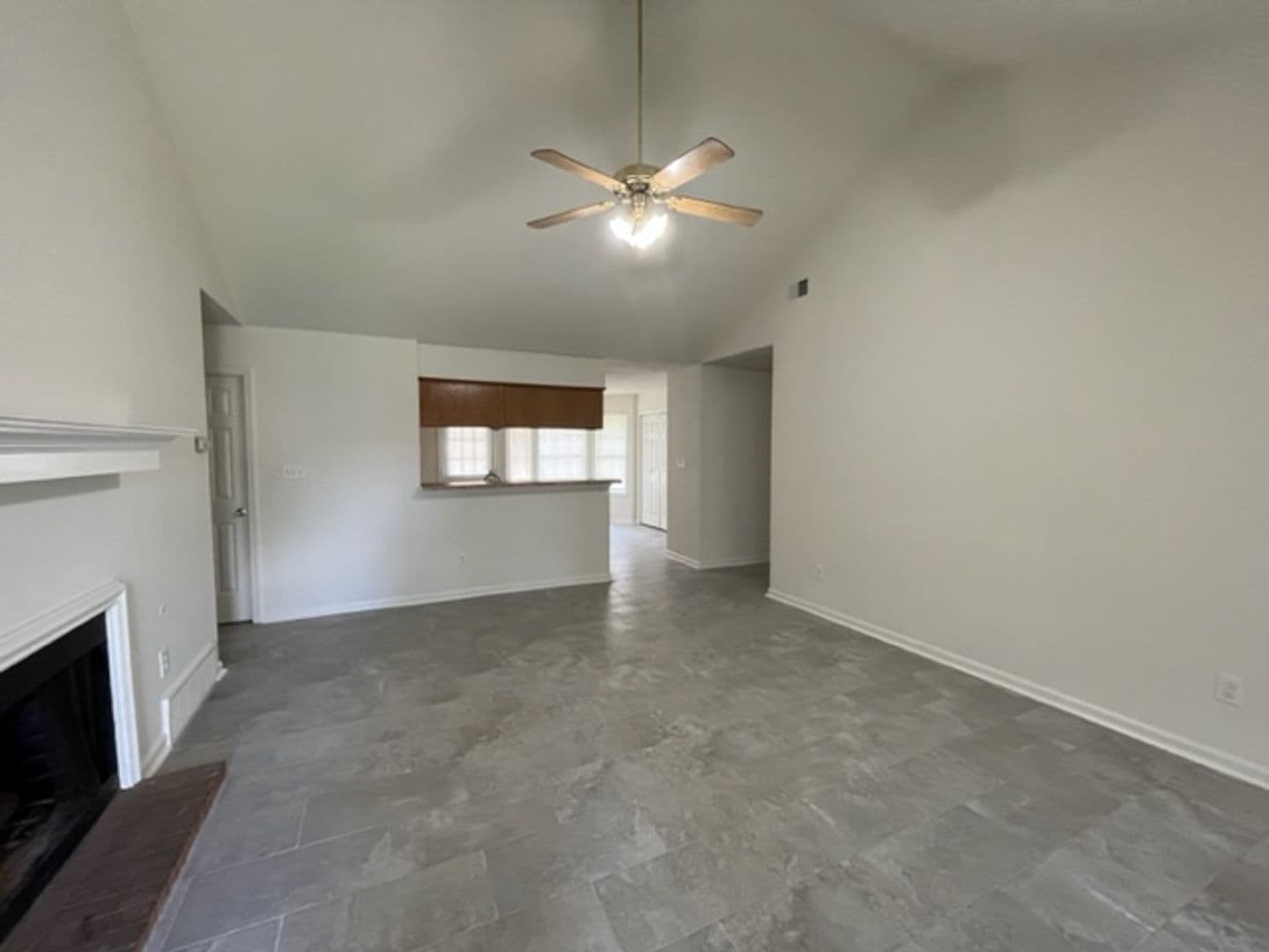 Horn Lake House: 7055 Hampton Dr