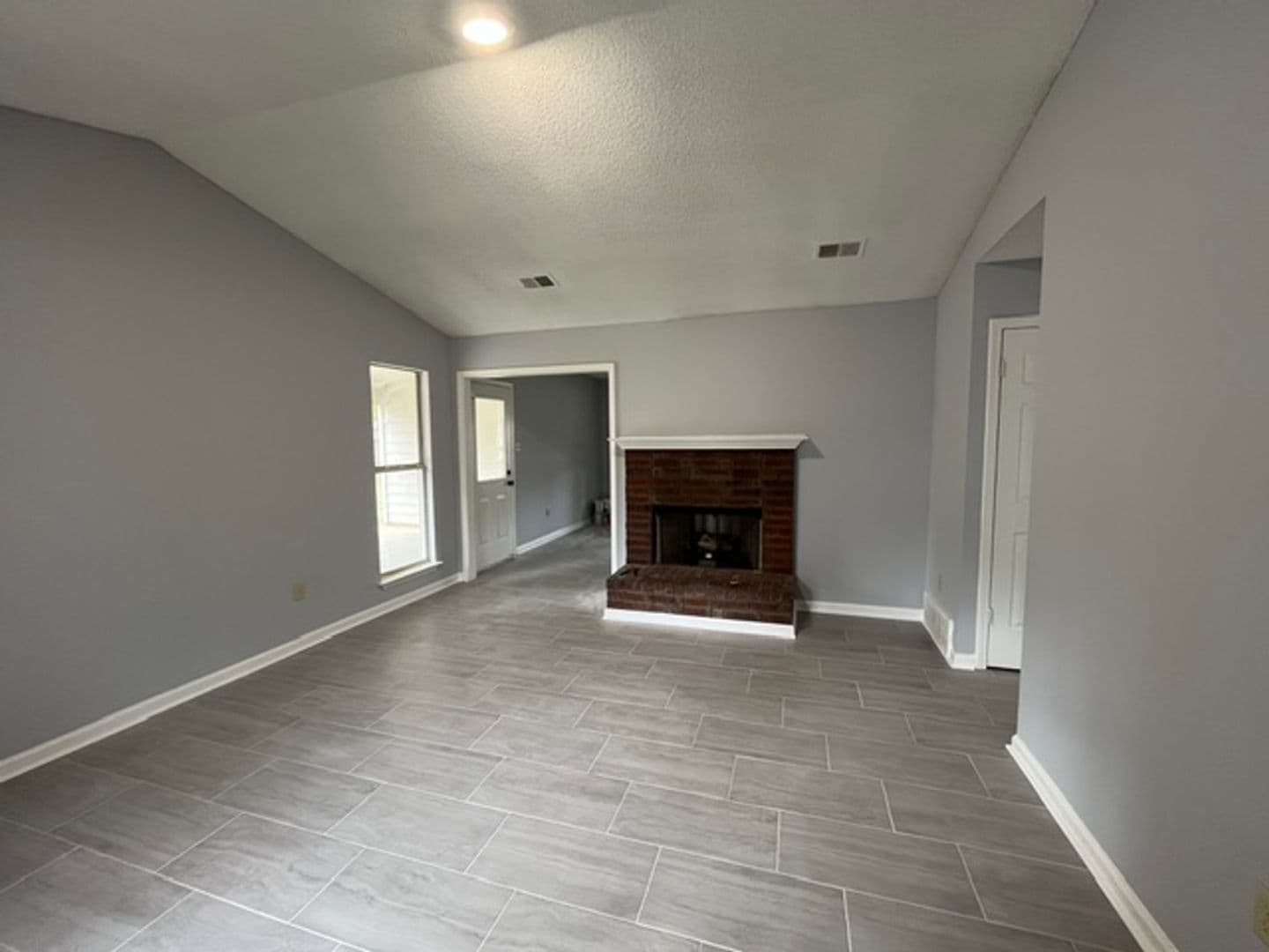 Horn Lake House: 4158 Highgate Dr