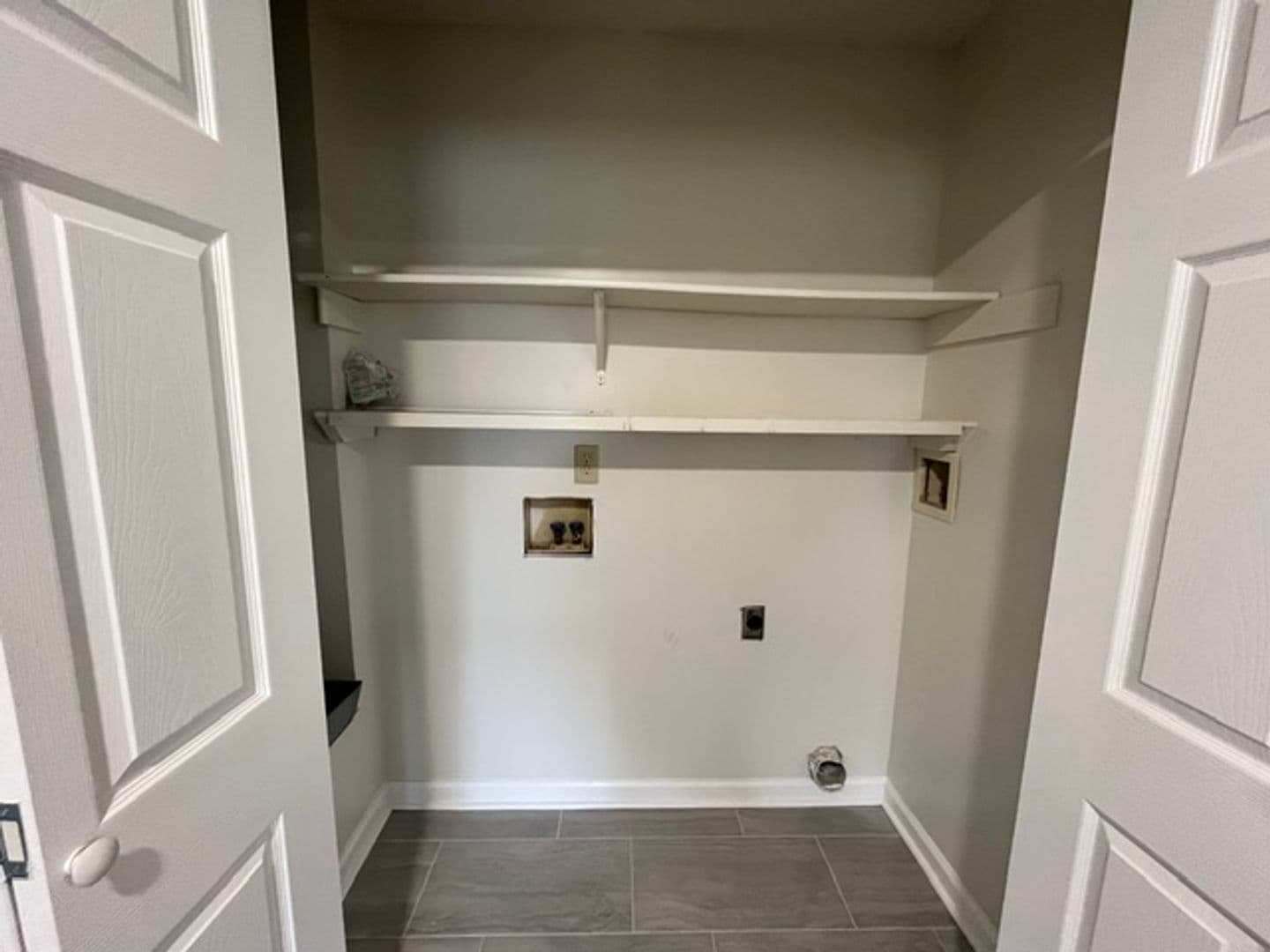 Horn Lake House: 4158 Highgate Dr