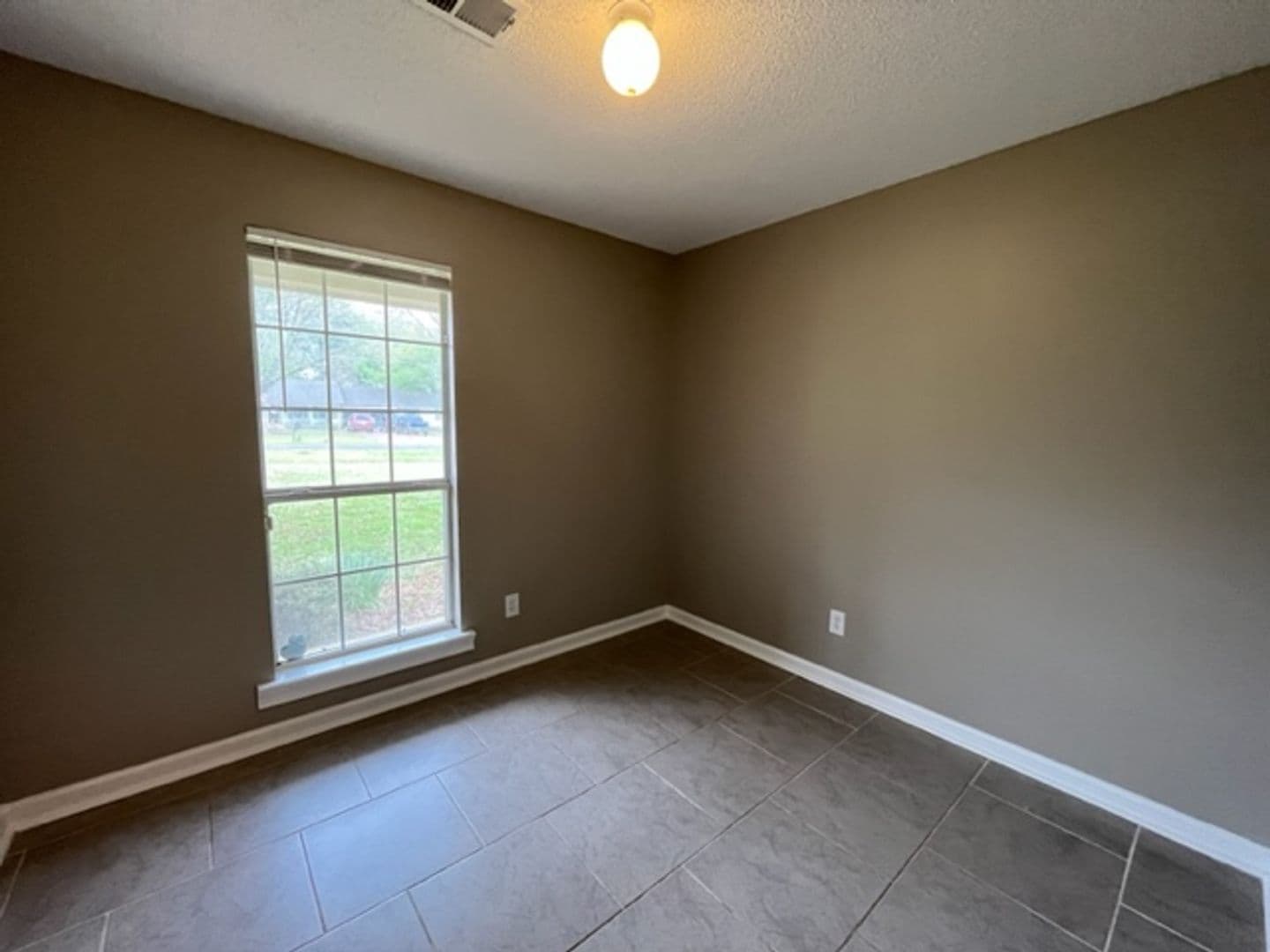 Byhalia House: 242 Forest Hill Rd
