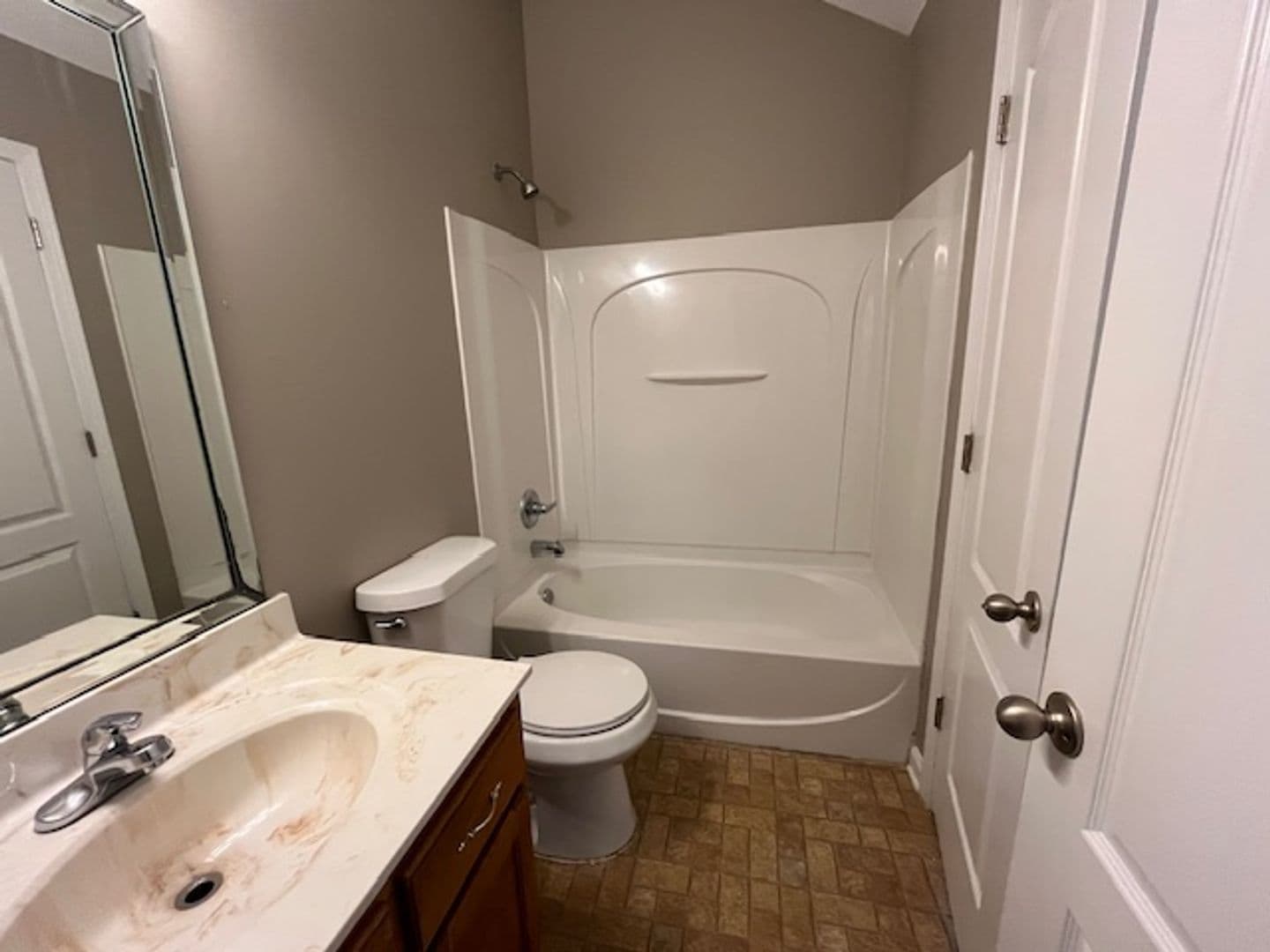 Horn Lake House: 3742 Iron Horse