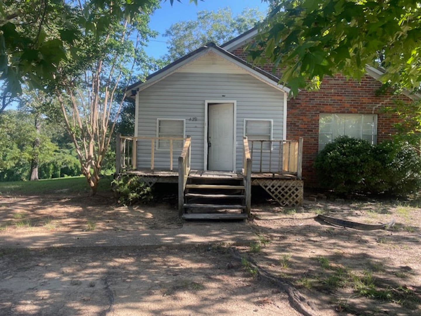 Baldwyn House: 428 Jumper Macon St