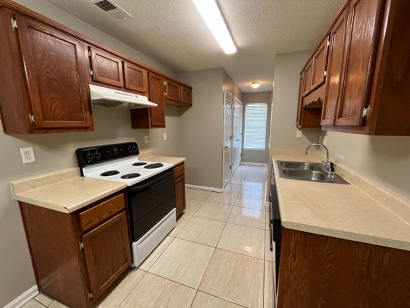 Horn Lake House: 7252 Illinois-Central Cove