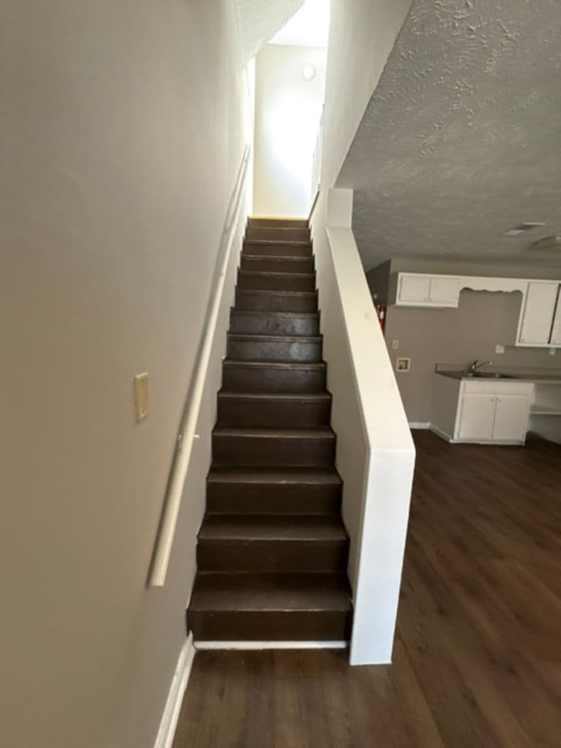 Tupelo House: 114 Money St