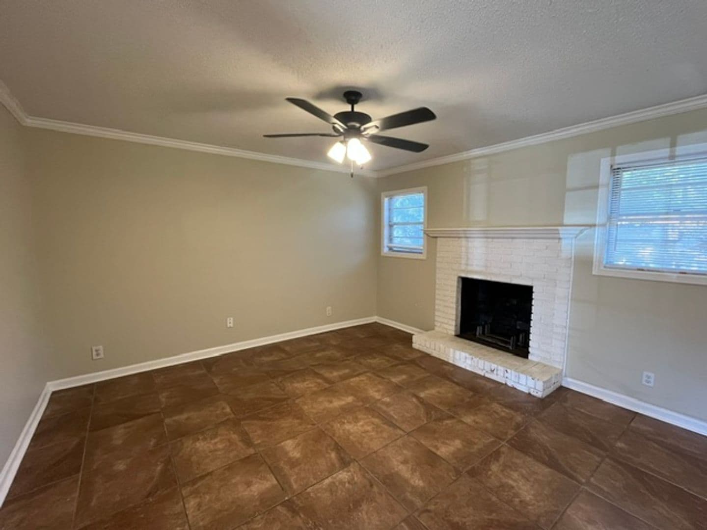 Southaven House: 2114 Ashland Dr