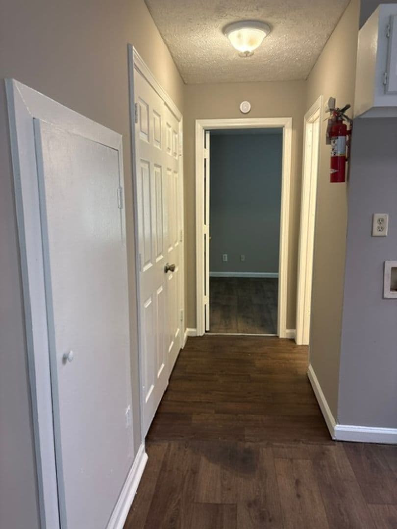 Tupelo House: 114 Money St