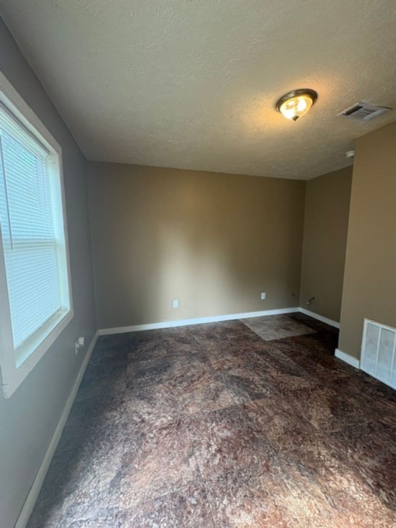 Verona Apartment: ED Drive - 108