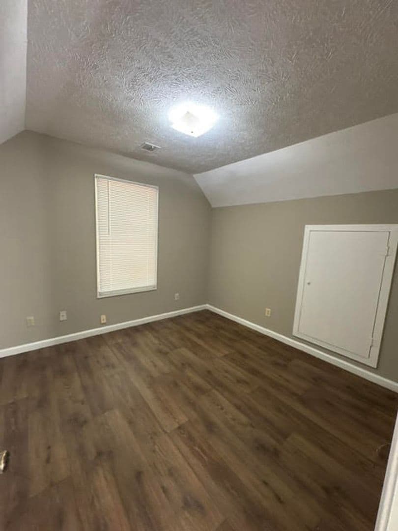 Tupelo House: 114 Money St