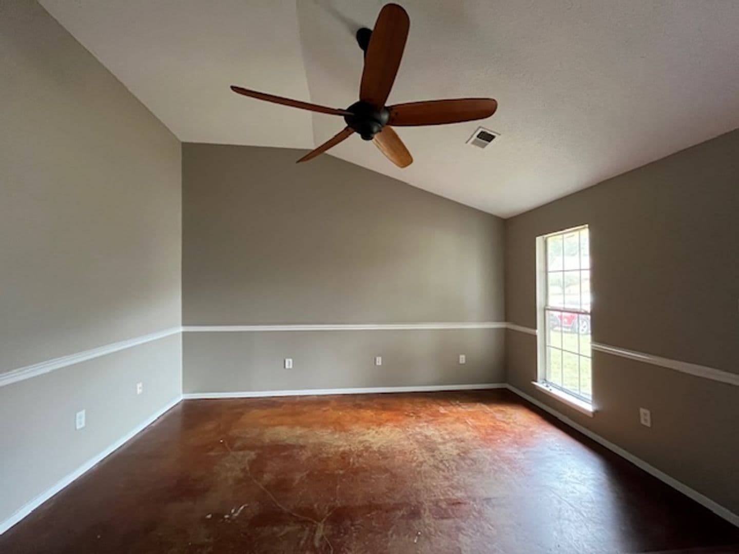 Southaven House: 5583 April Drive