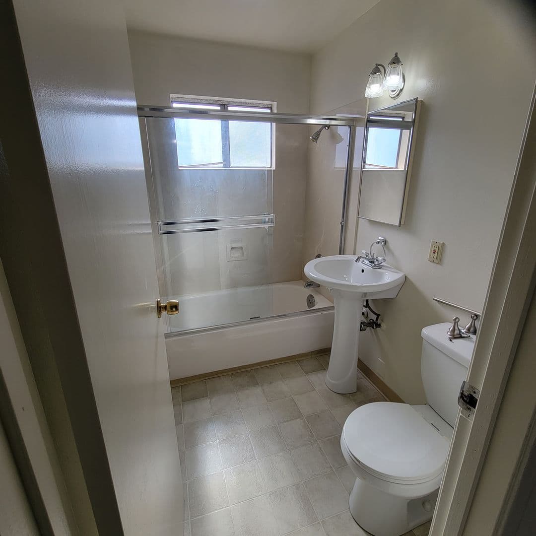 Martinez Apartment: 145 Orleans Drive #D