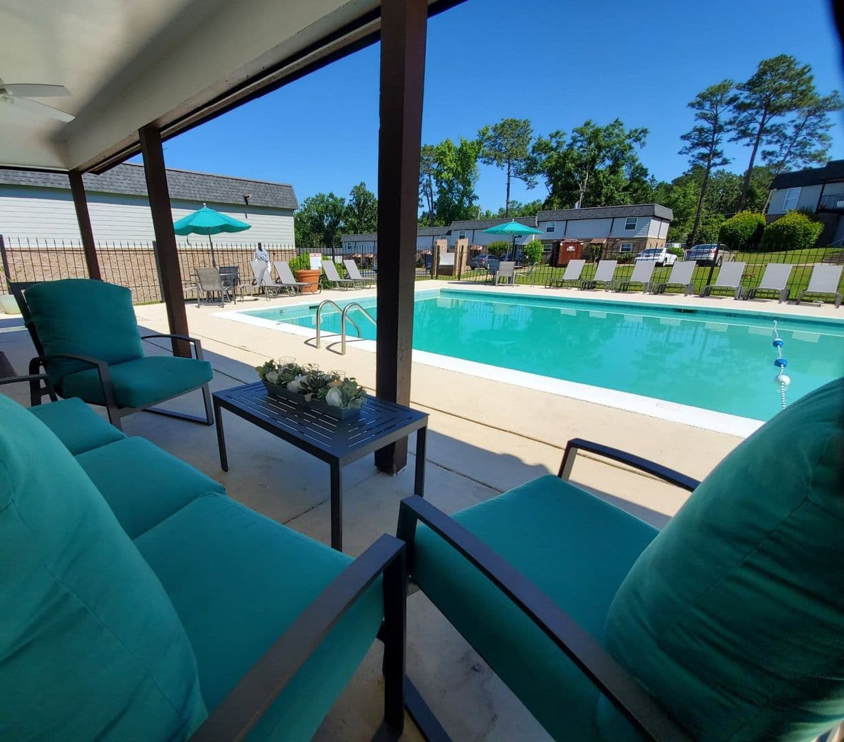 Dothan Apartment: 106 Castle Drive