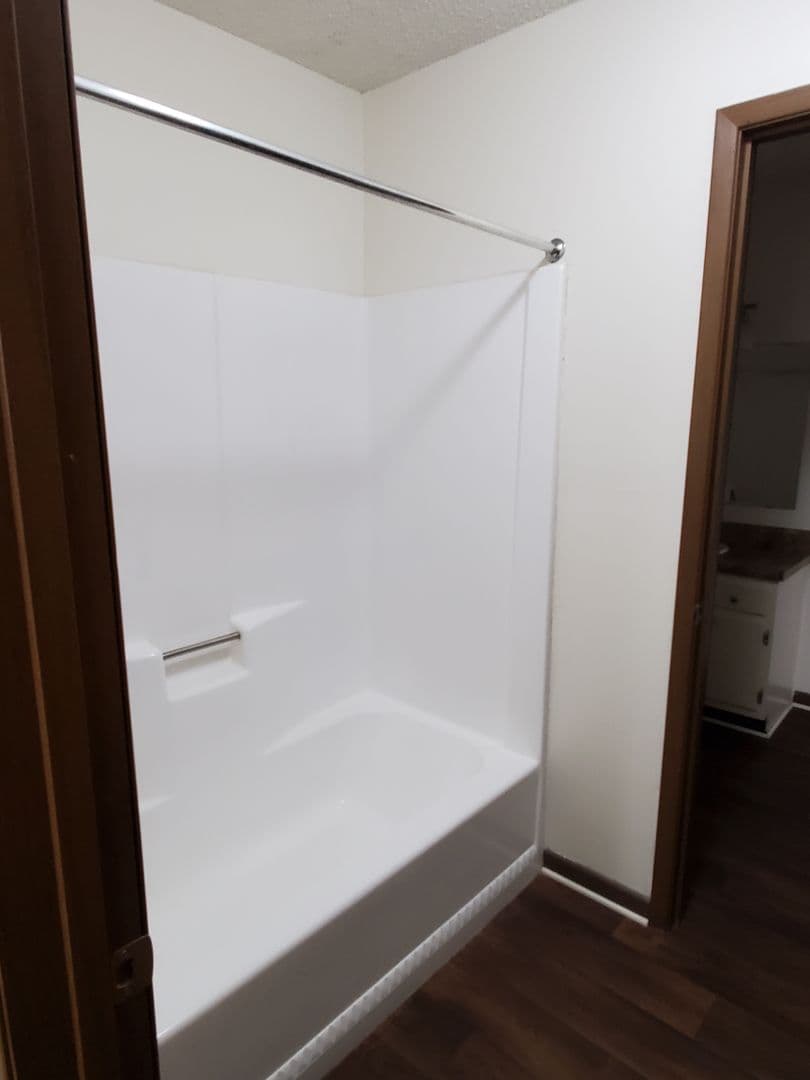 Dothan Apartment: 106 Castle Drive