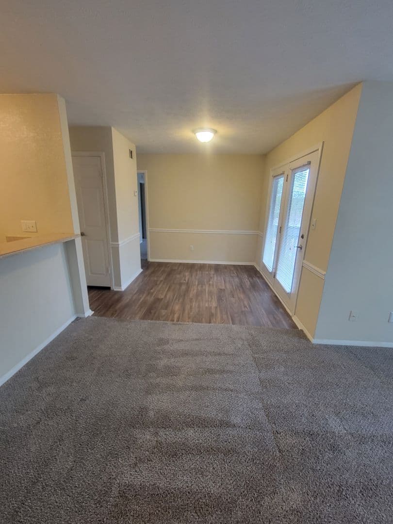 Macon Apartment: 6300 Moseley Dixon Road