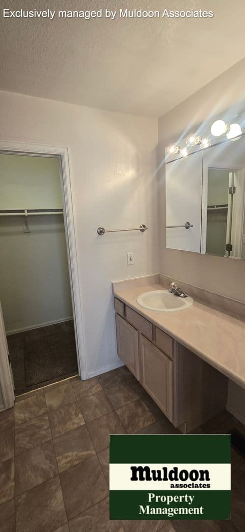 Pueblo West House: 957 Kyle Ln