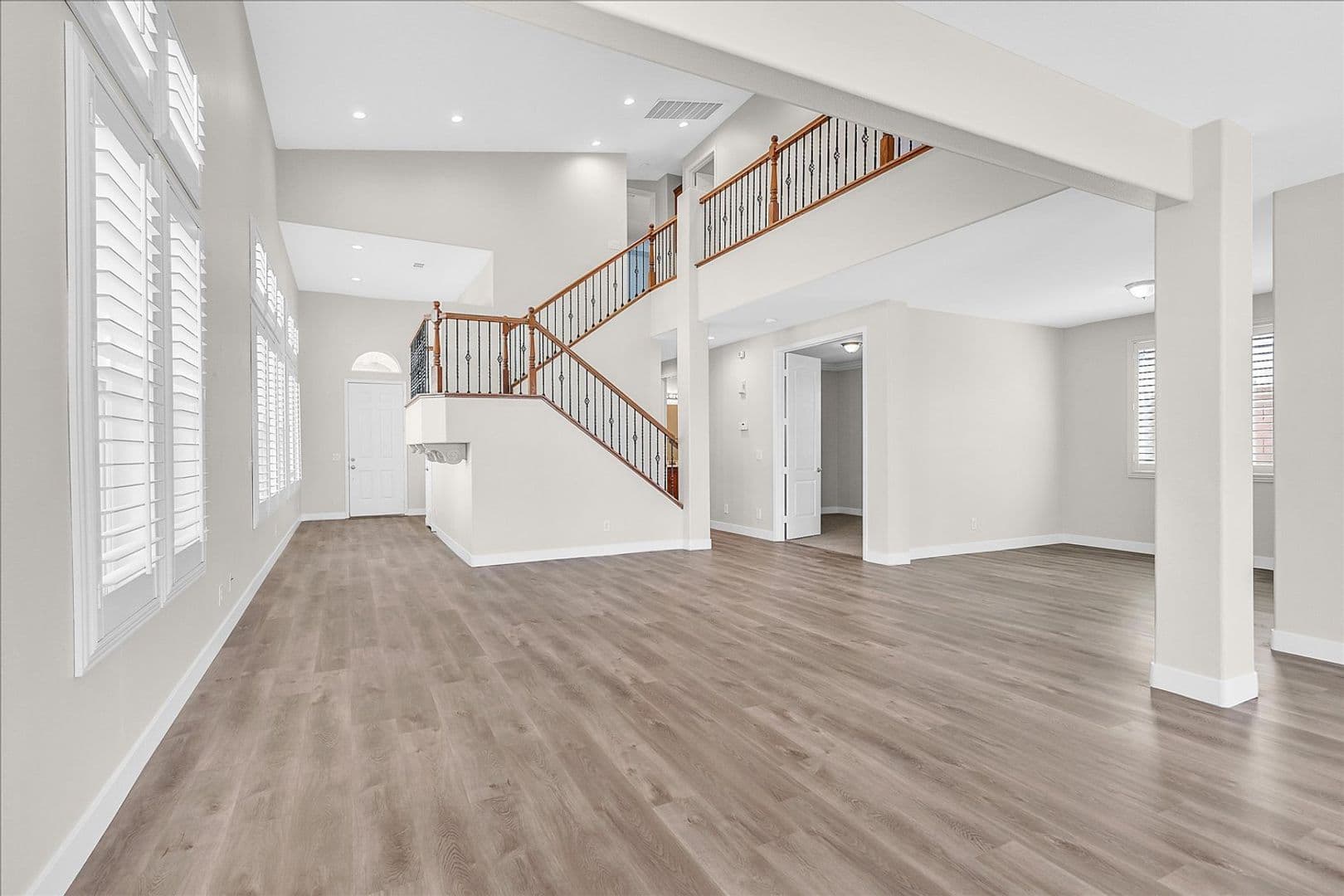 Henderson House: 2447 Kaymin Ridge Rd