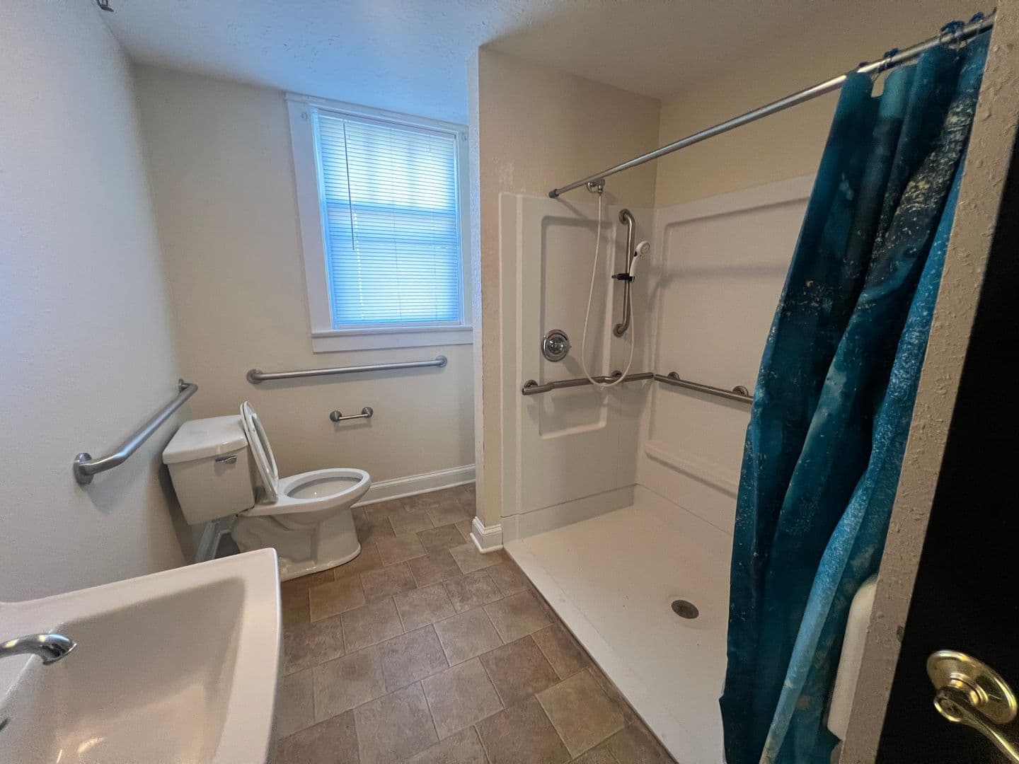 Muncie Apartment: 325 West Charles Street