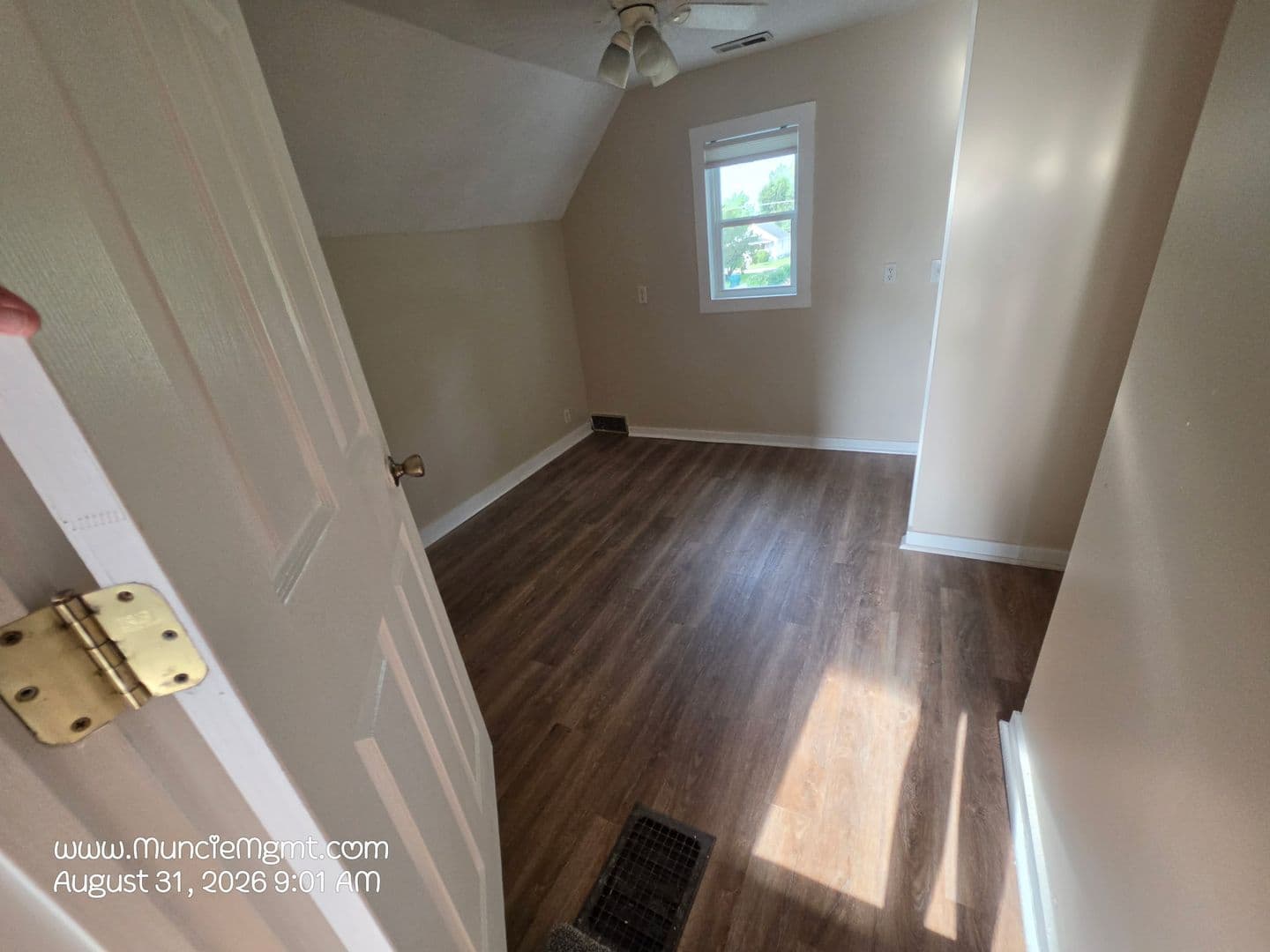 Muncie House: 323 South McKinley Ave