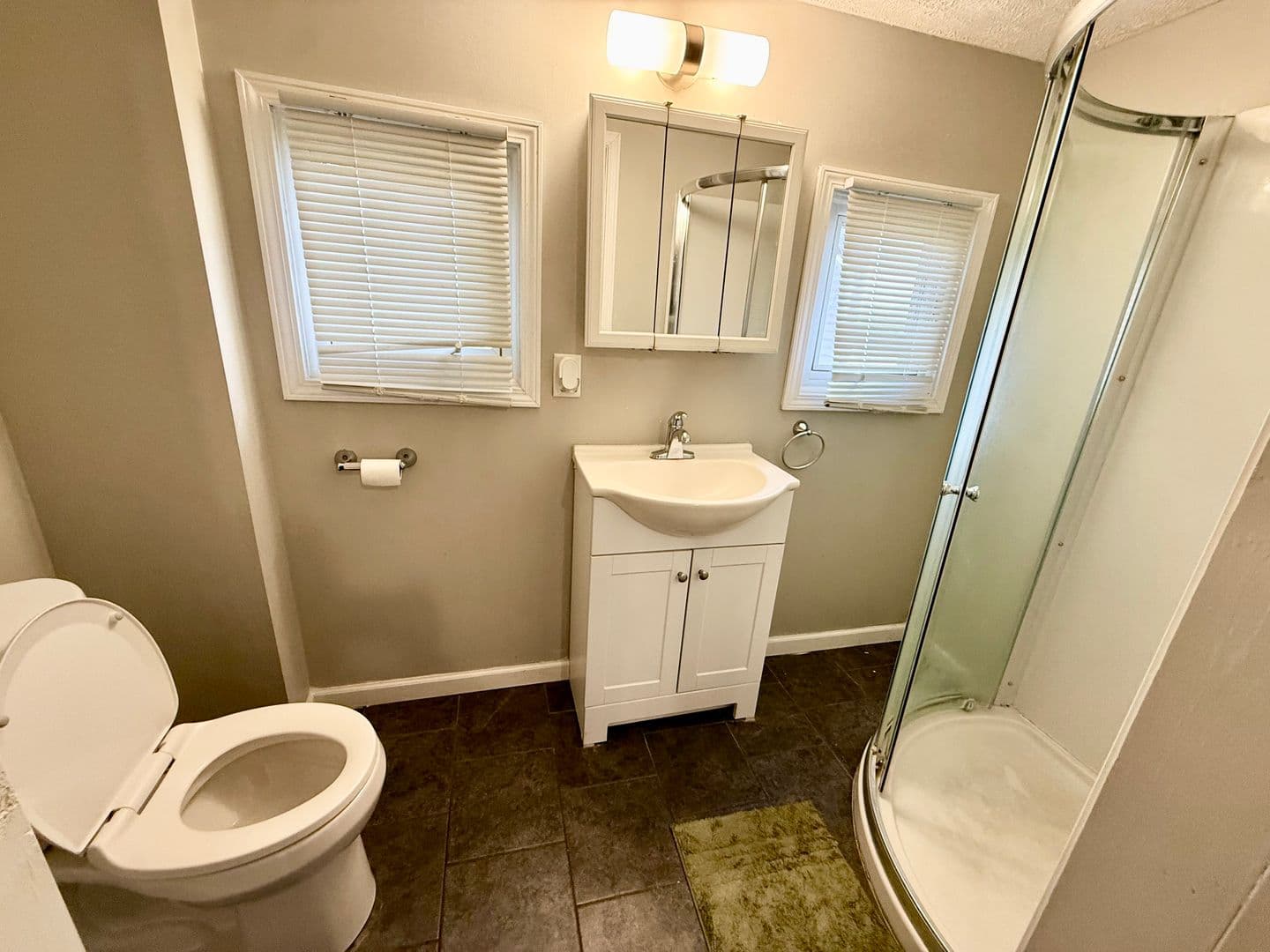 Muncie Apartment: 814-816 W. North St