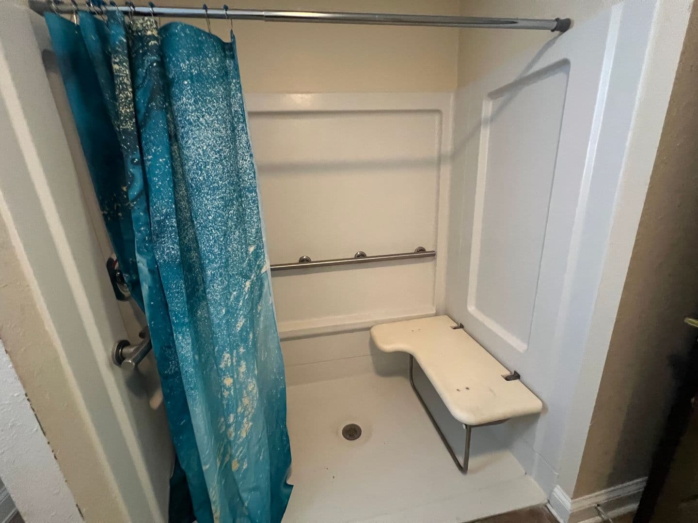 Muncie Apartment: 325 West Charles Street