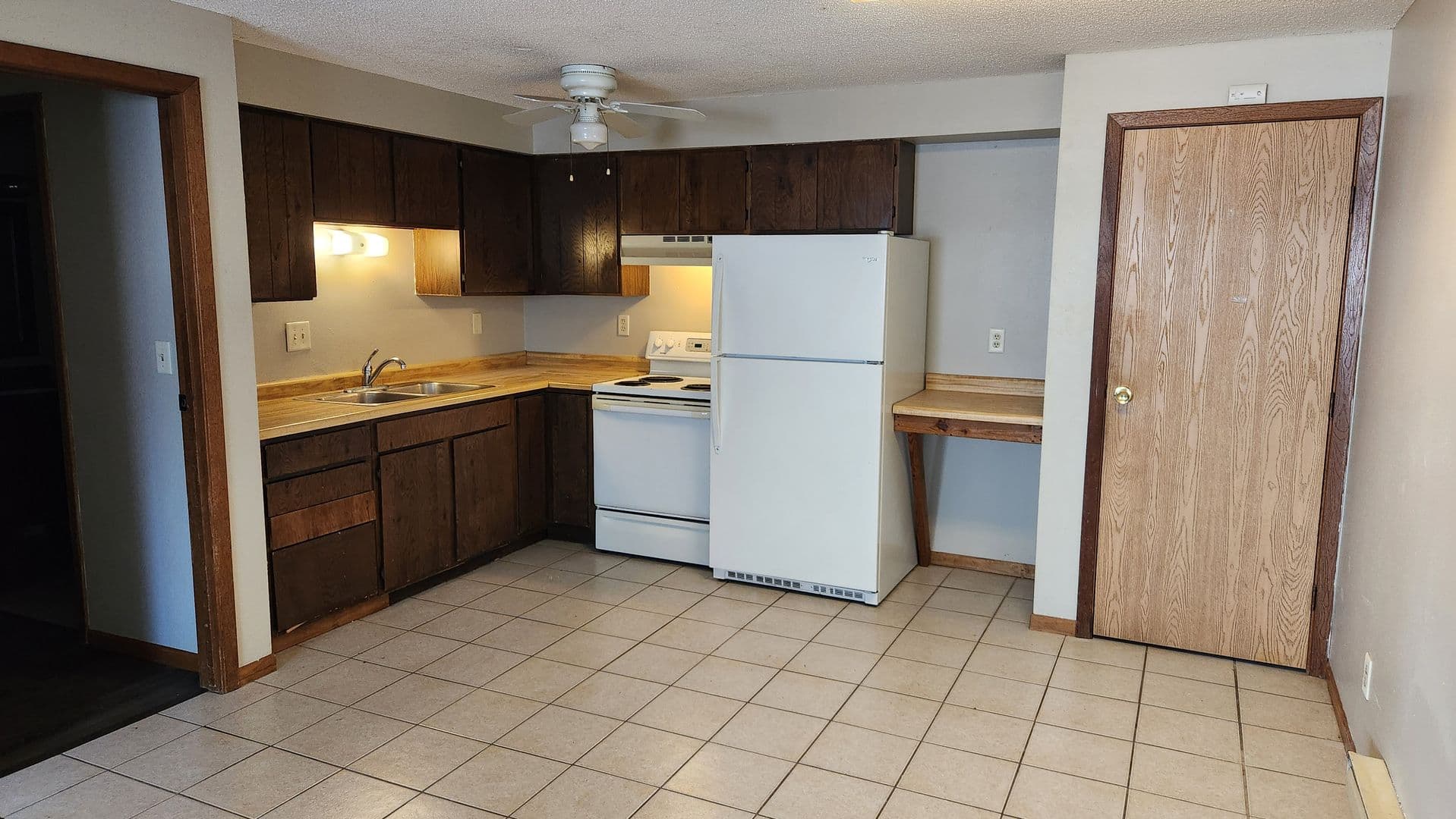 La Crosse Apartment: 1418 10th Street South