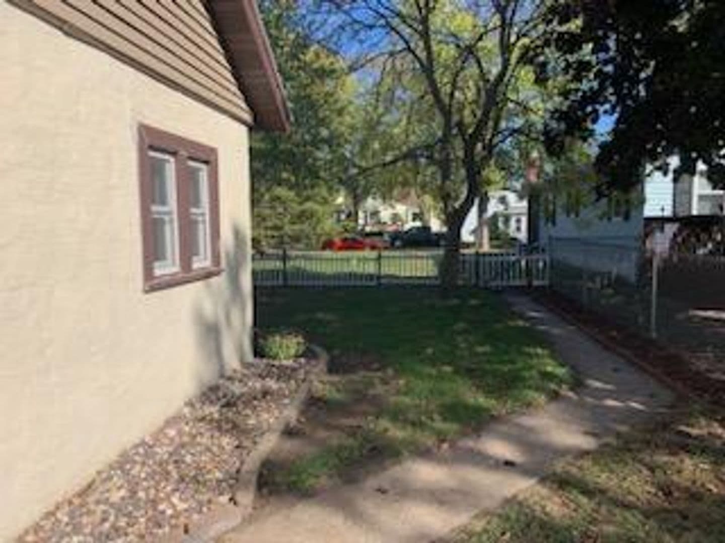 La Crosse House: 2233 Kane Street