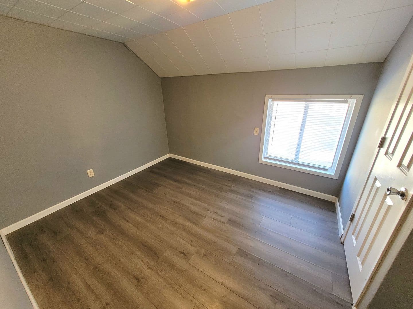 La Crosse Apartment: 726 Ferry St.