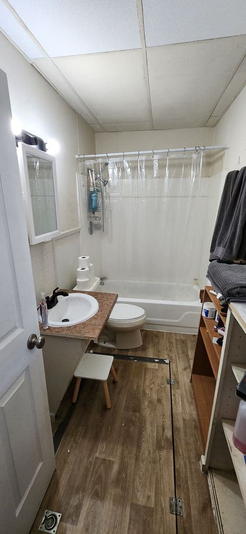 La Crosse Apartment: 612 9th Street South
