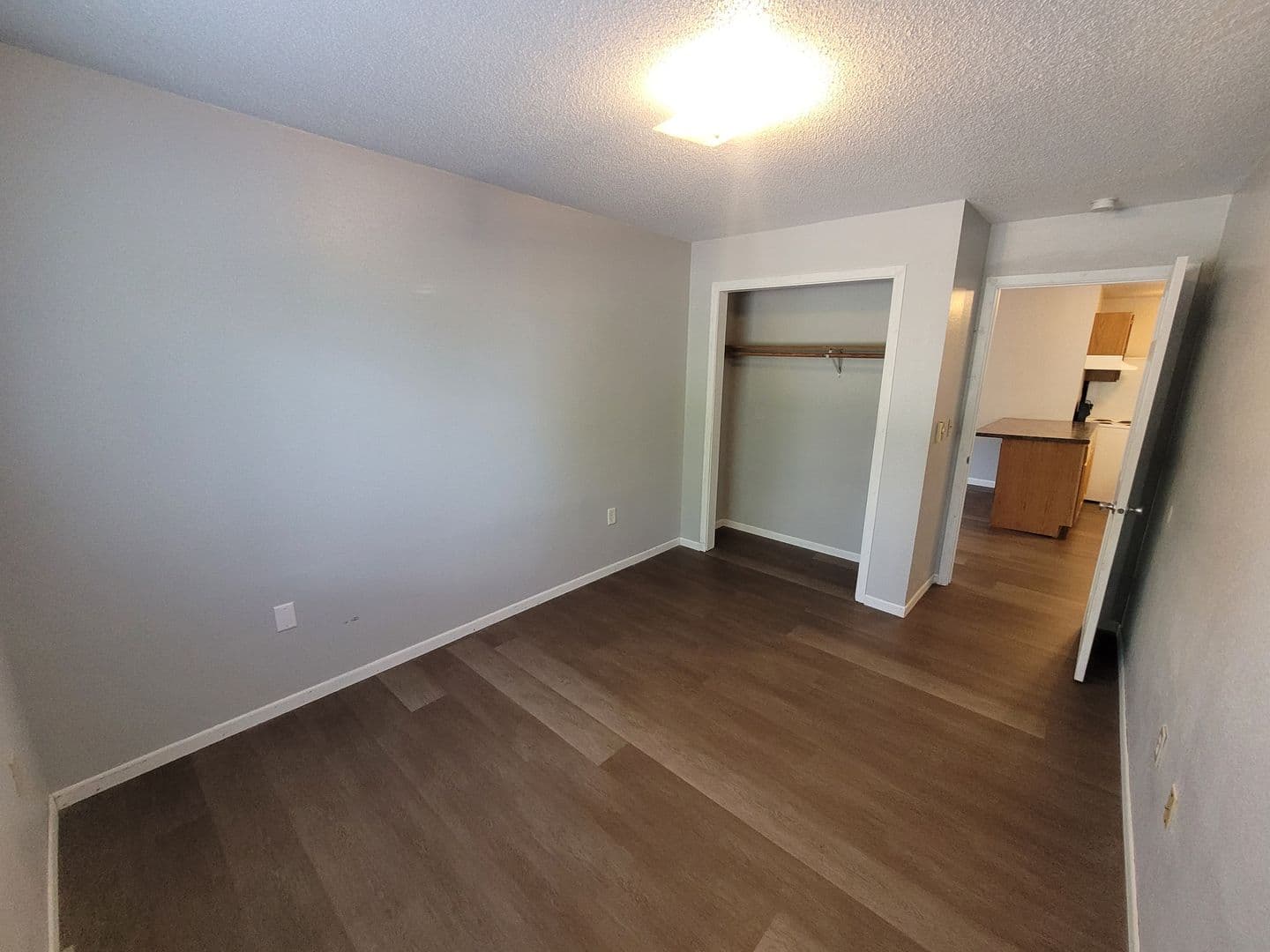 La Crosse Apartment: 821 5th Ave So.
