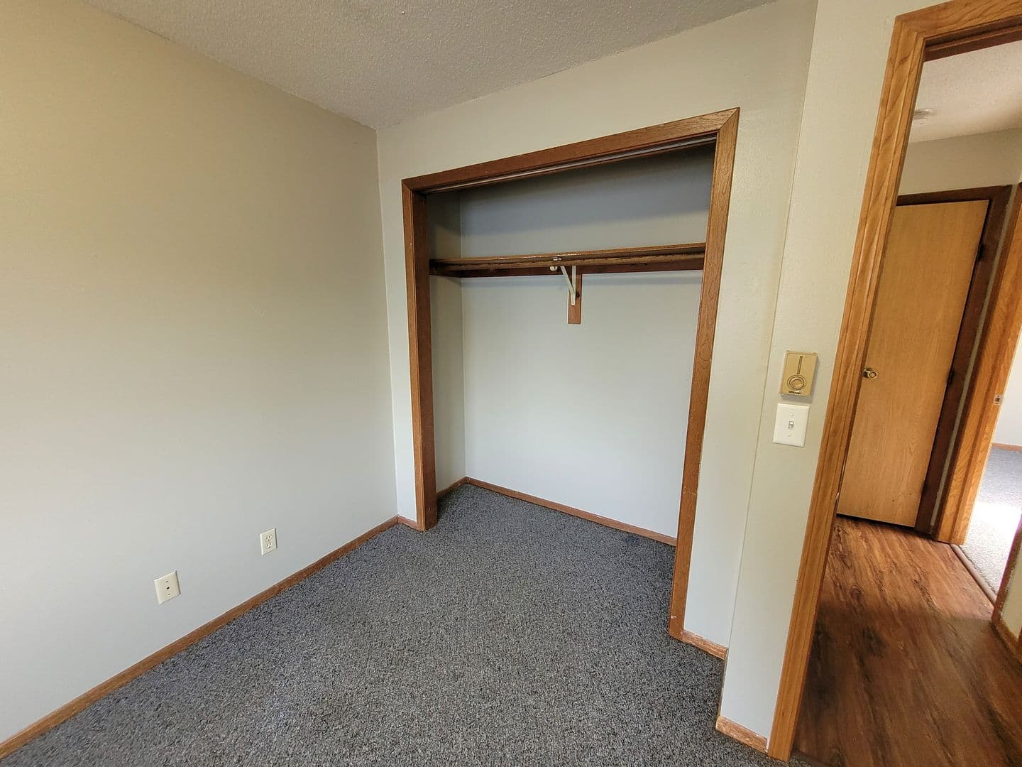 La Crosse Apartment: 1418 10th Street South
