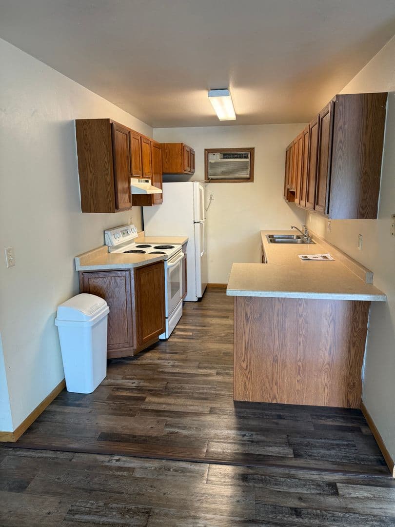 La Crosse Apartment: 625 12th Street North
