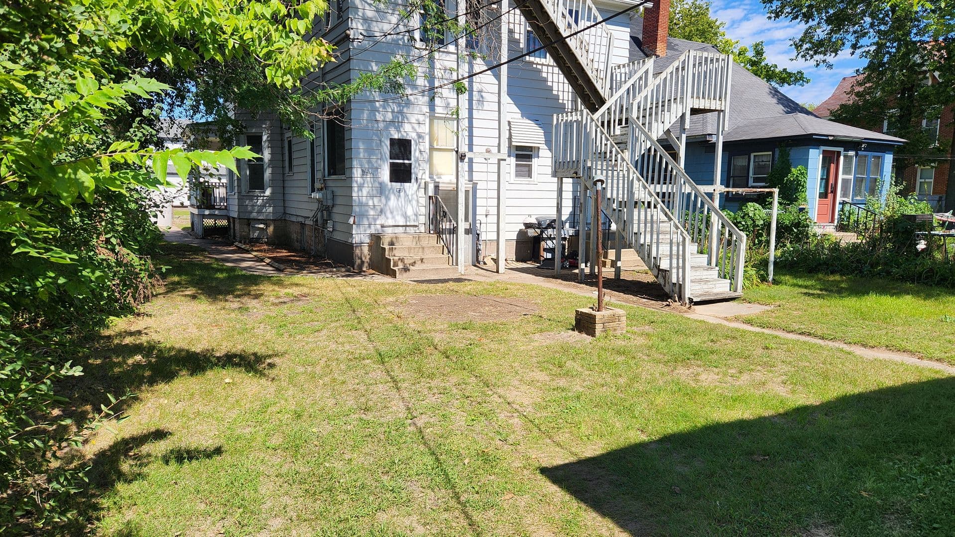 La Crosse Apartment: 1224 Ferry Street