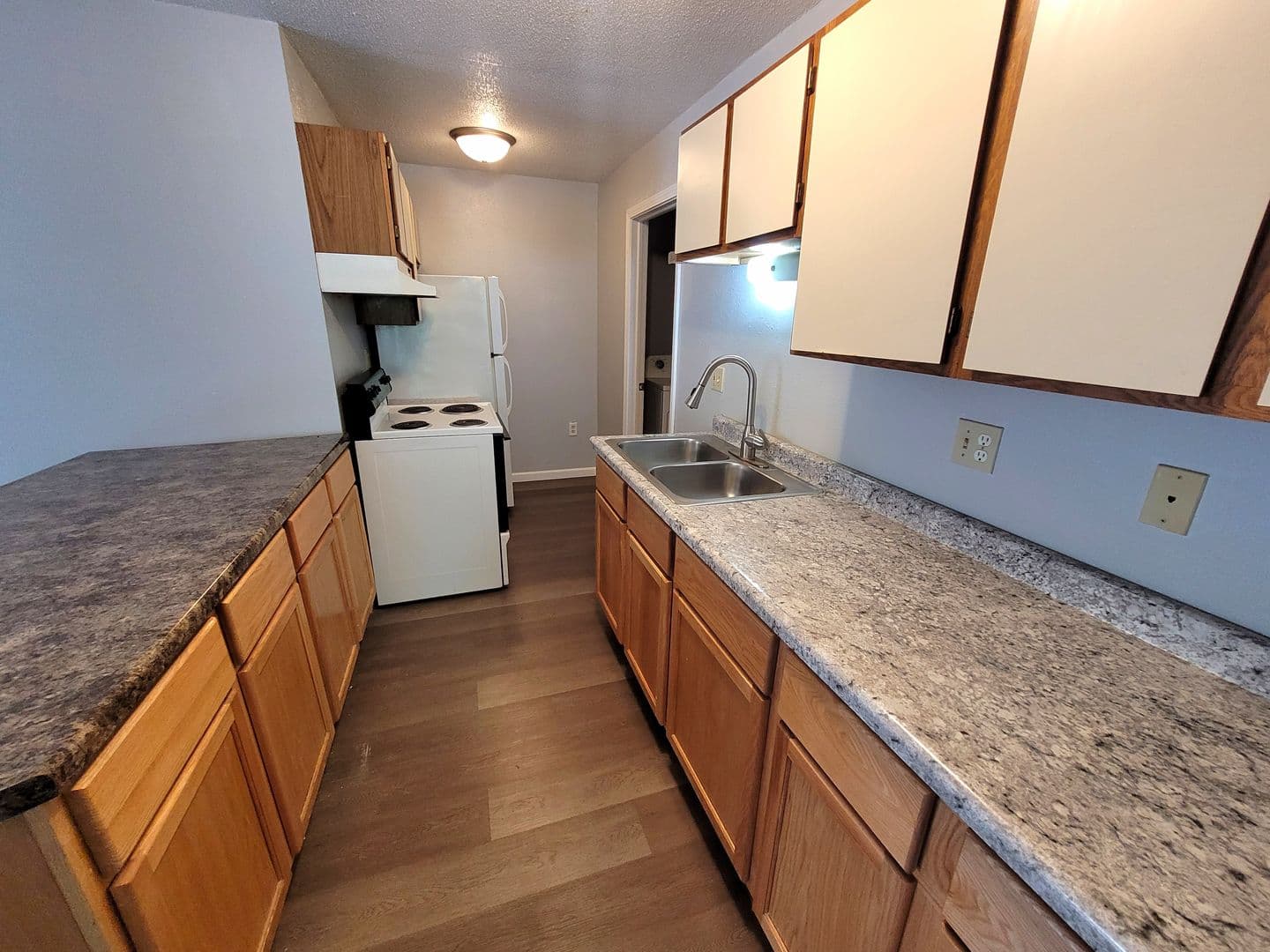 La Crosse Apartment: 821 5th Ave So.
