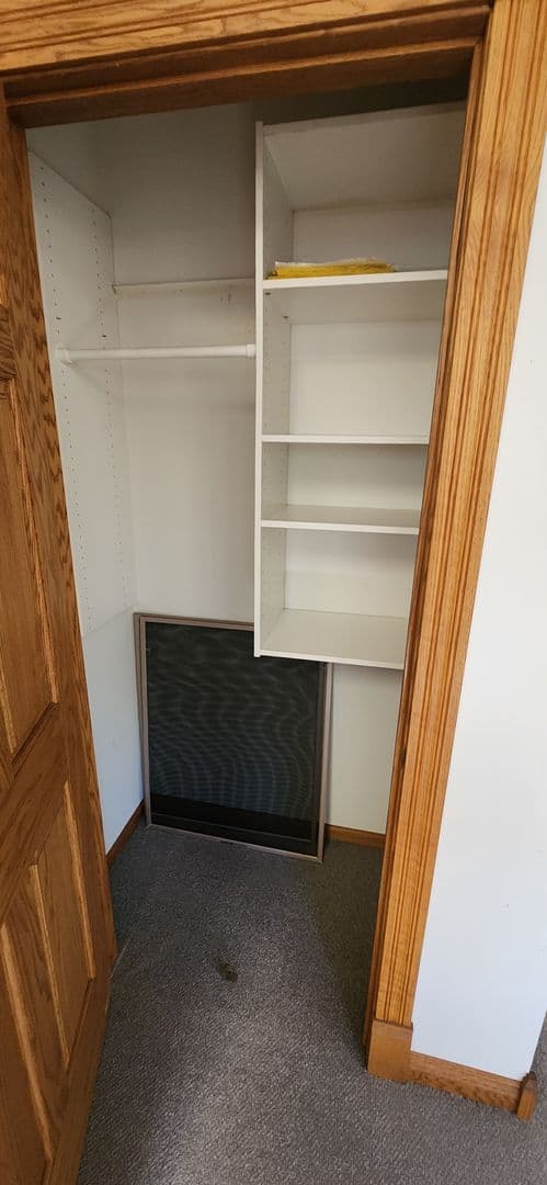 La Crosse Apartment: 1323 Gillette Street