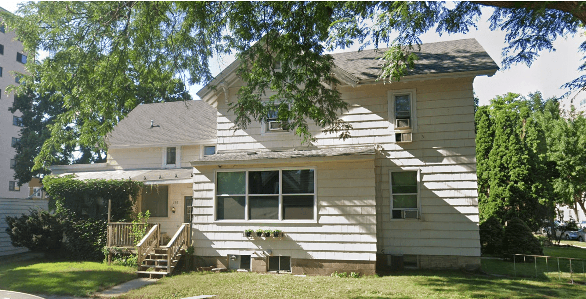 La Crosse Apartment: 328 8th Street South