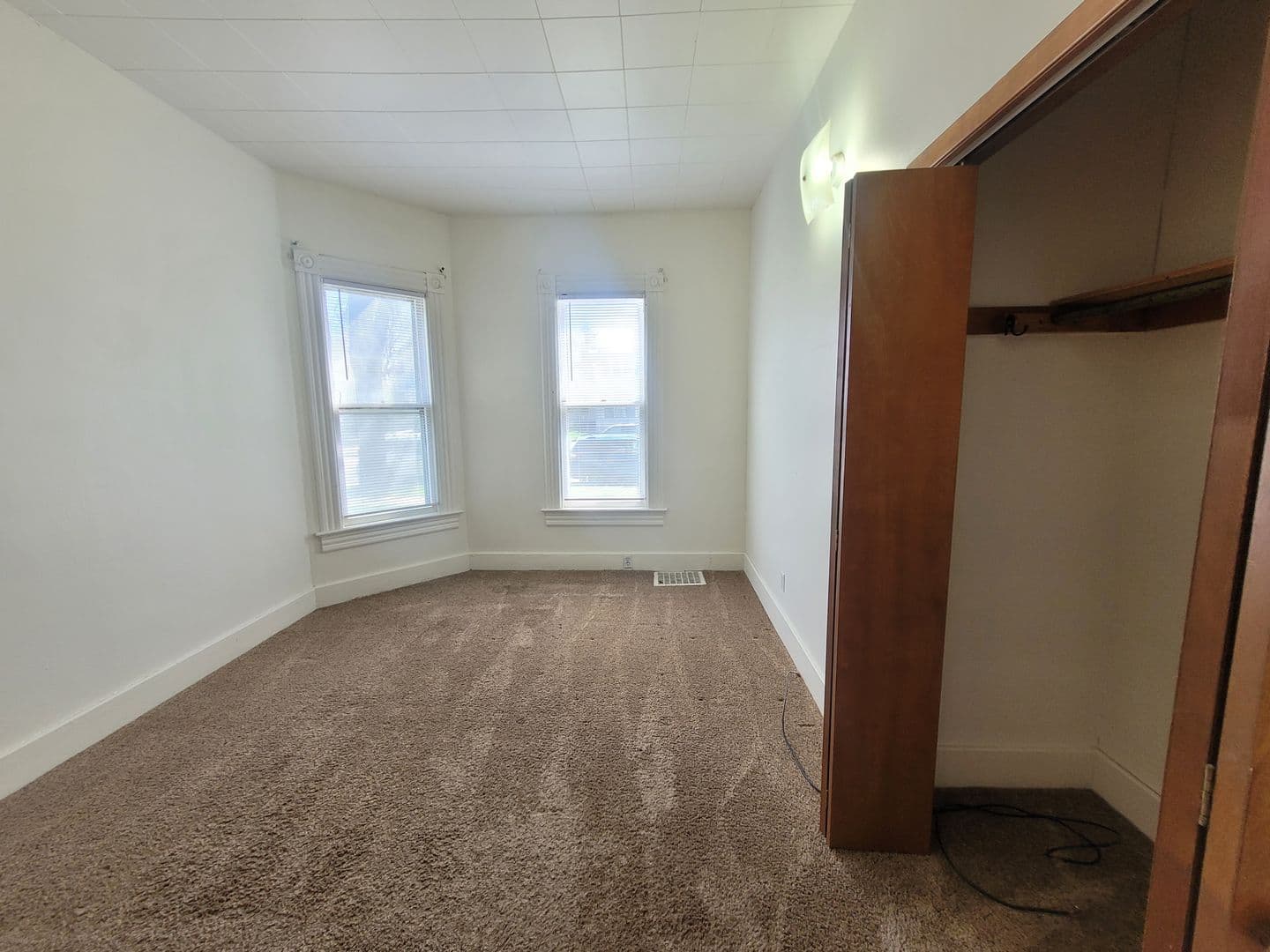 La Crosse Apartment: 1503 Mississippi Street