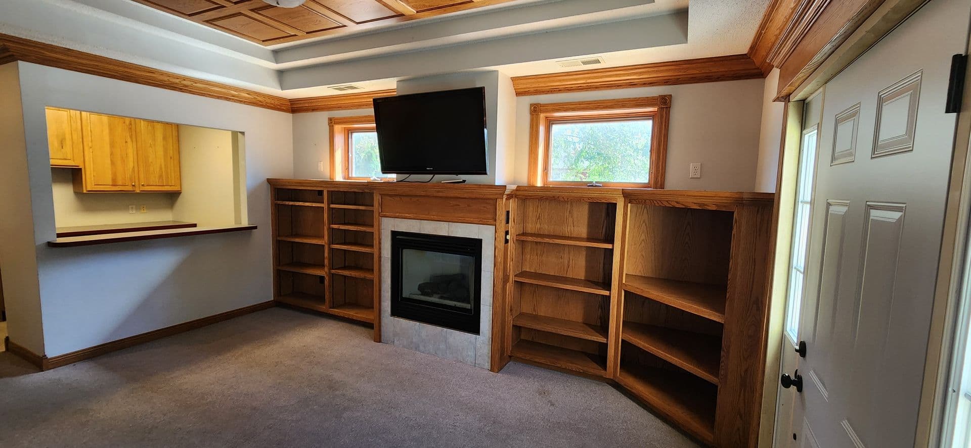 La Crosse Apartment: 1323 Gillette Street