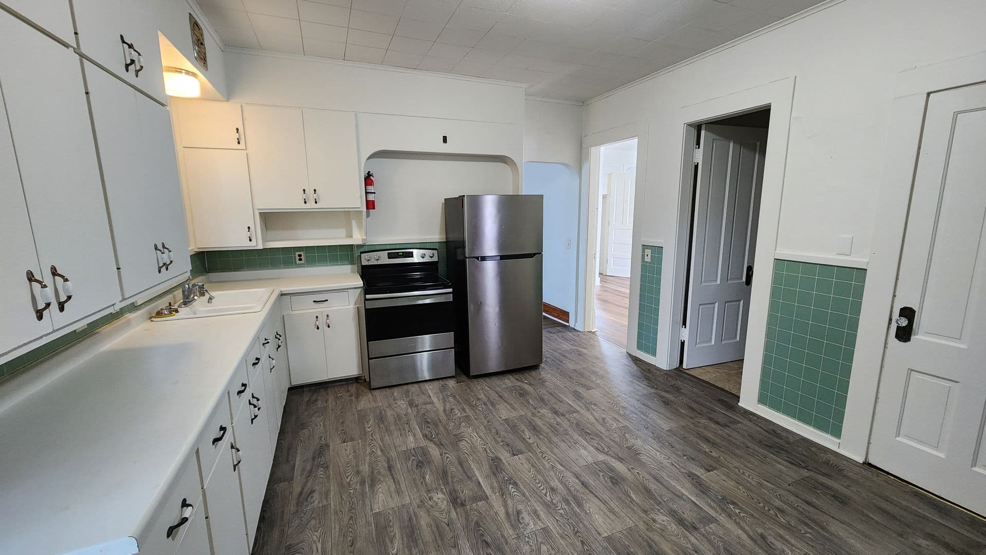 La Crosse Apartment: 1224 Ferry Street