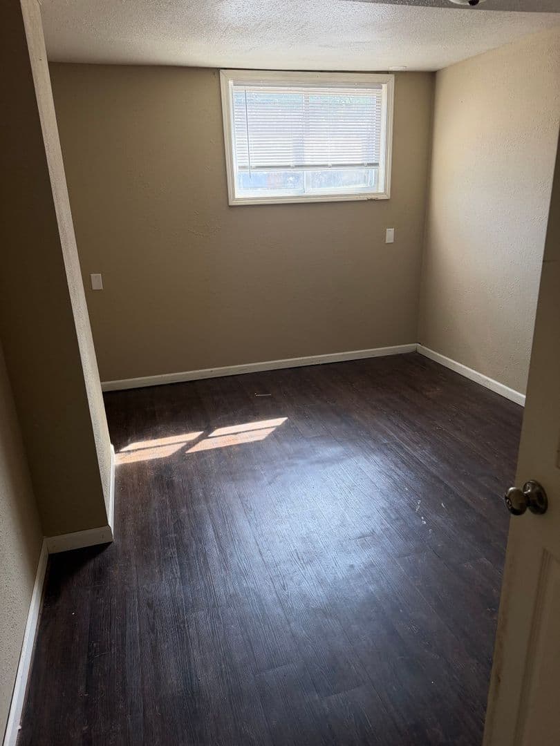 Onalaska Apartment: 1040 Main Street
