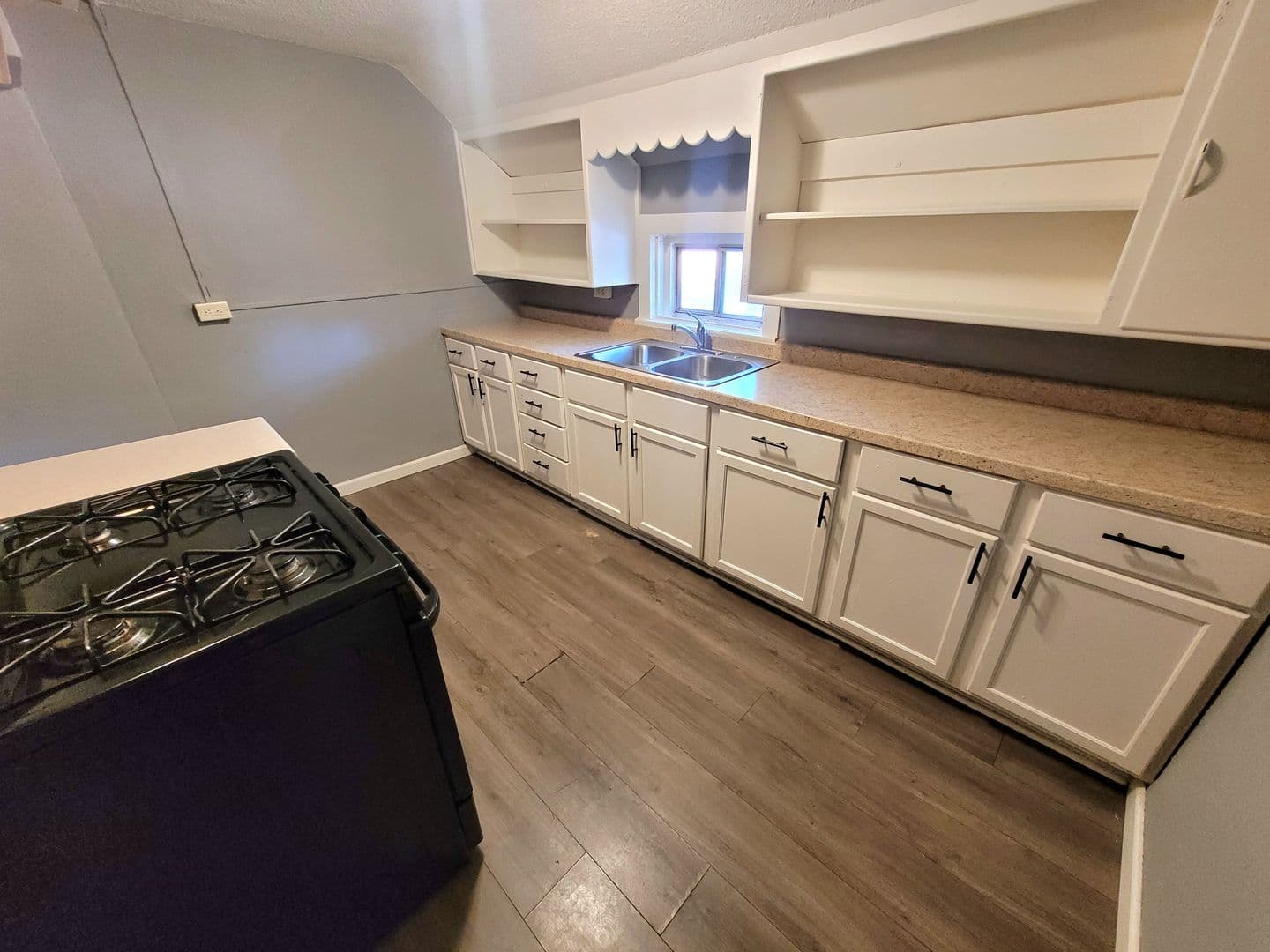 La Crosse Apartment: 726 Ferry St.